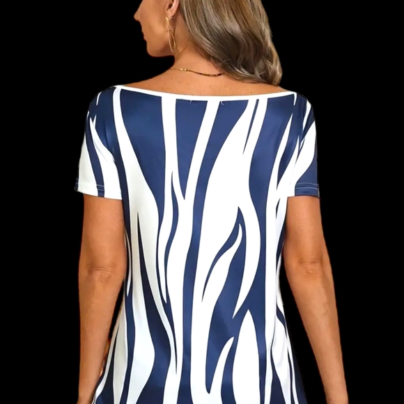 NWT !! Casual Summer Short Sleeve Striped Knit Top 💖💖 - Picture 3 of 16